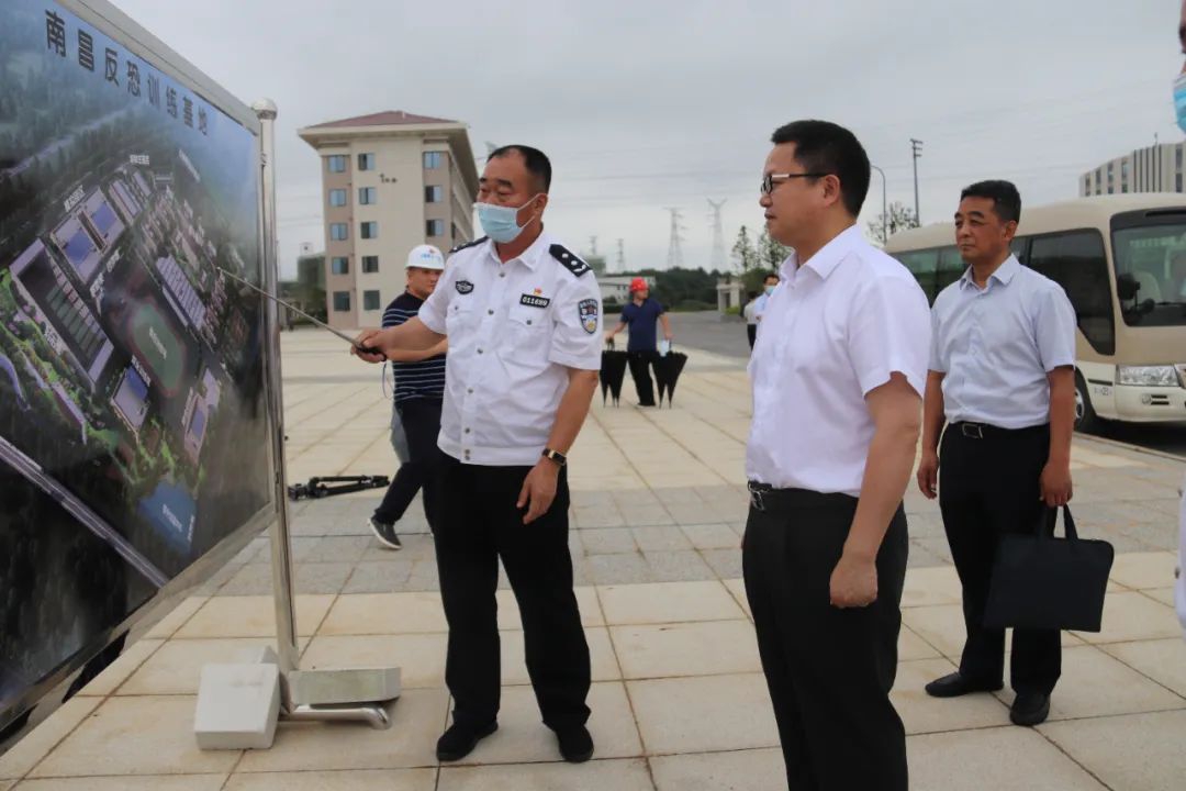 凝心聚力打造全国一流反恐训练基地 吴建平实地督导调度“胡子工程”攻坚销号